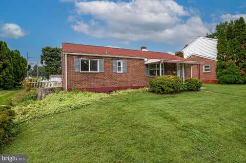 2049 CLEVELAND AVENUE, WEST LAWN, PA 19609