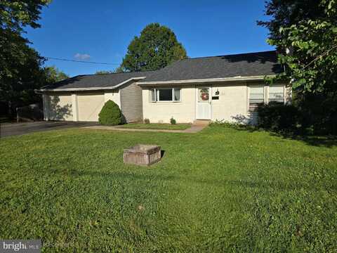 109 MERRITT AVENUE, DOUGLASSVILLE, PA 19518