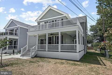 702 TAGGART STREET, COLONIAL BEACH, VA 22443