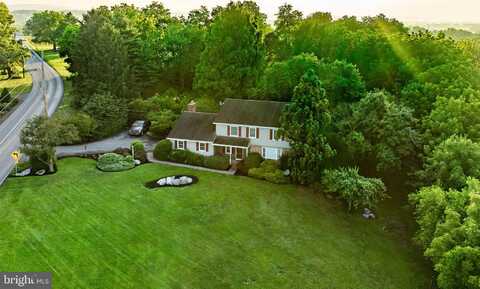 1505 CLAY, EPHRATA, PA 17522