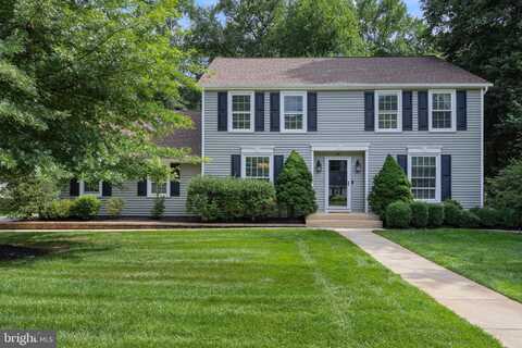 18 OAK HOLLOW DRIVE, VOORHEES, NJ 08043