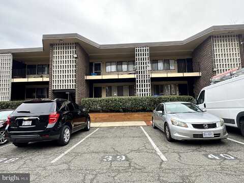 3918 STONE GATE DRIVE, SUITLAND, MD 20746