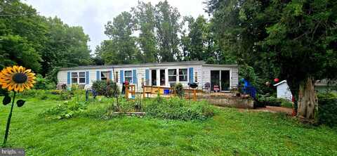 210 BUCKLER ROAD, HUNTINGTOWN, MD 20639