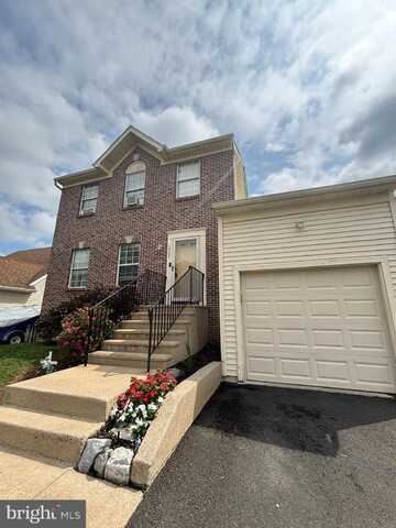1942 COLONIAL DRIVE, CROYDON, PA 19021