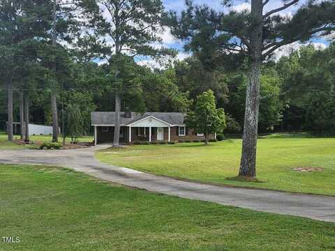 3826 Benson Hardee Road, Benson, NC 27504