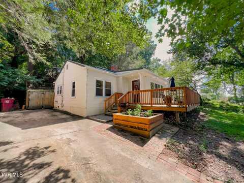 507 West Poplar Street, Johnson City, TN 37604