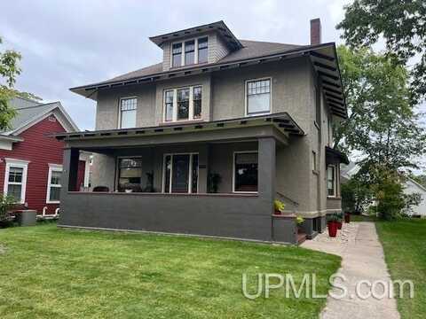 605 Ogden, Escanaba, MI 49829