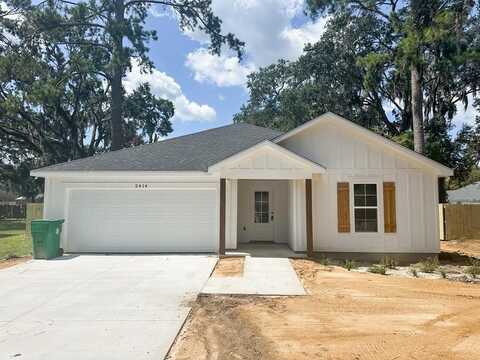 2414 Deborah Dr, Valdosta, GA 31602