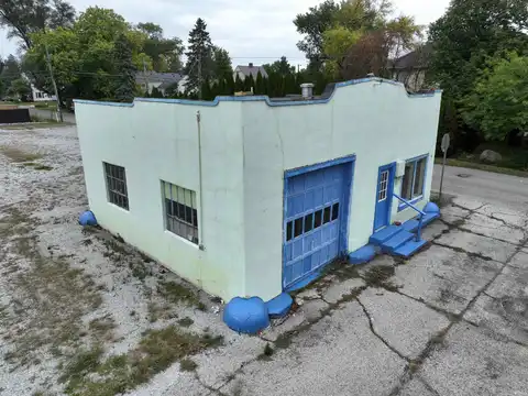702 W Broadway Street, Monticello, IN 47960