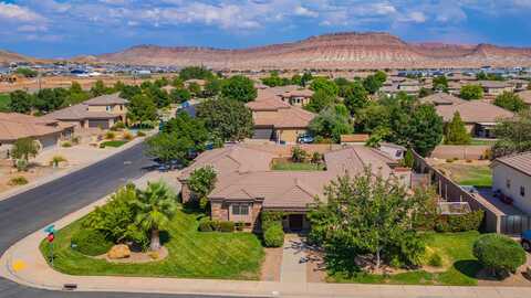 3721 Brade LN, Washington, UT 84780