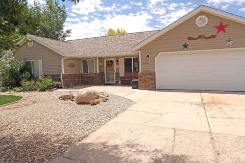4355 N Maple LN, Enoch, UT 84721