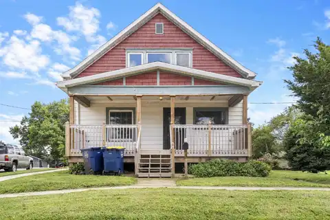612 E 8th Street, Vinton, IA 52349