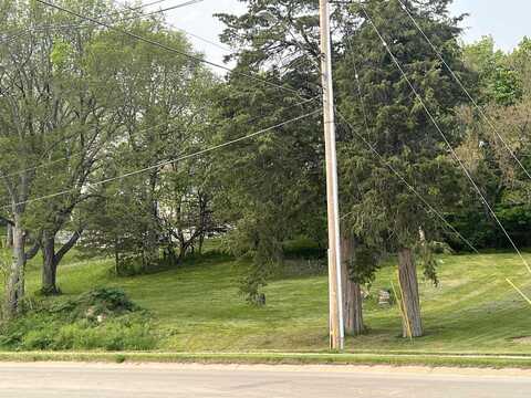 1207 E Bremer Avenue, Waverly, IA 50677