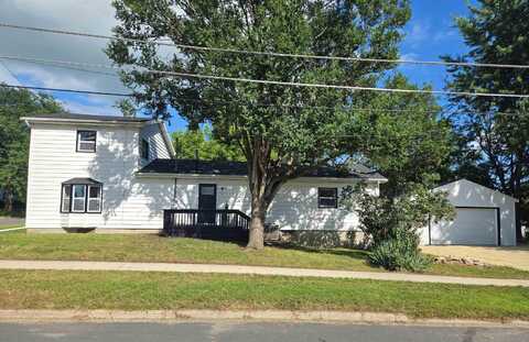 202 Wemple, Parkersburg, IA 50665