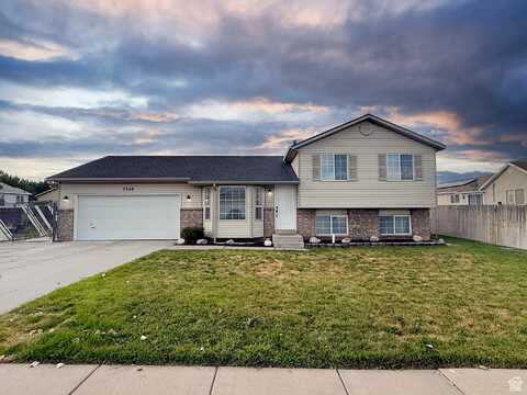 2249 W 1680 N, Clinton, UT 84015