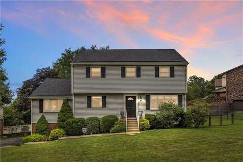 4093 Briarwood Dr, Hempfield Twp, PA 15644