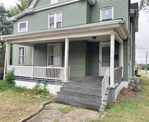811 Carlisle St, New Castle, PA 16101