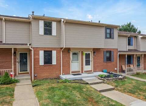 105 Woodhaven Dr, Seven Fields, PA 16046
