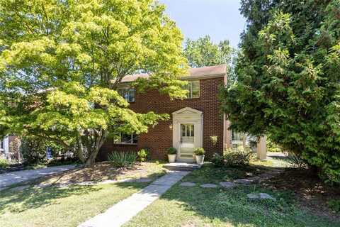 1151 Greentree Rd., Greentree, PA 15220