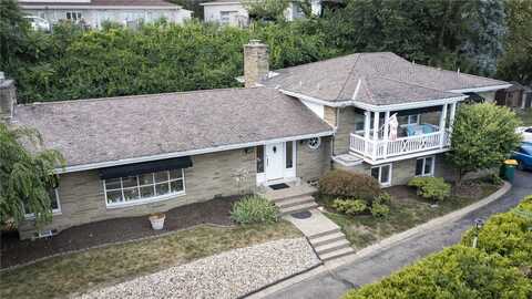 37 C Churchill Rd, Churchill, PA 15235