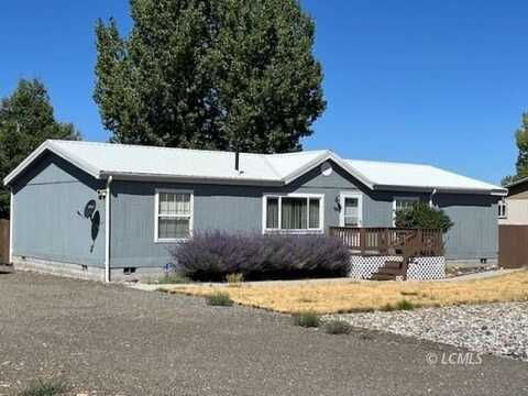 92 S T St, Lakeview, OR 97630
