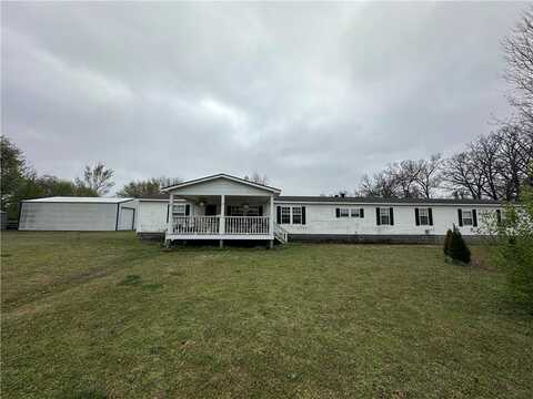 143 Maple RD, Colcord, OK 74338