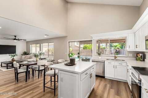 3033 E MILLBRAE Lane, Gilbert, AZ 85234