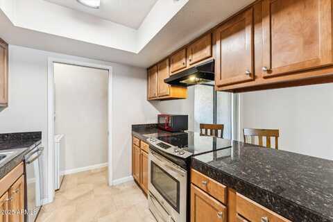 1402 E GUADALUPE Road, Tempe, AZ 85283