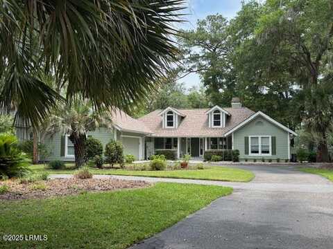 408 Island Circle E, Saint Helena Island, SC 29920