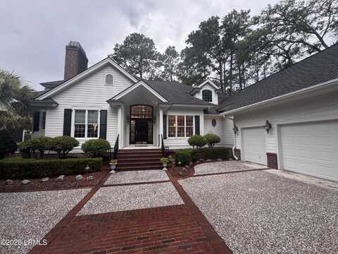 828 Island Circle W, Saint Helena Island, SC 29920