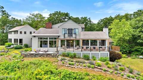 74 Oak Ridge, Canaan, NY 12029