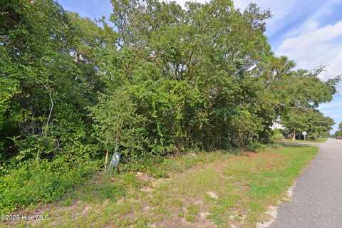 201 NE 42 Street, Oak Island, NC 28465