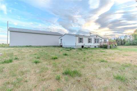 26085 Keyser Road, Le Roy, NY 13637