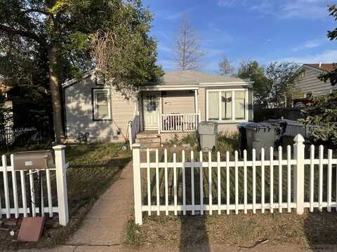 1509 OAK CT, Cheyenne, WY 82001