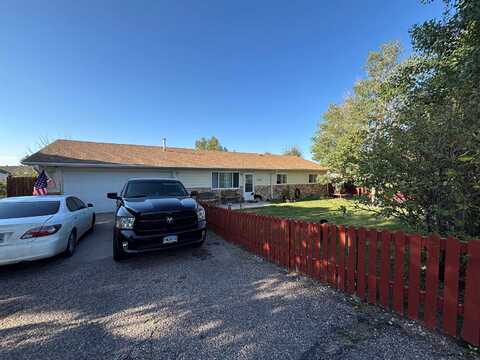1106 ASHFORD DR, Cheyenne, WY 82007