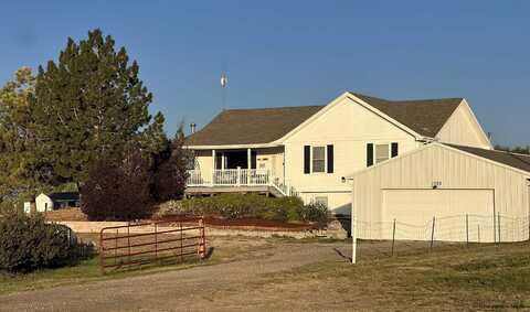 1532 SKYWAY AVE, Cheyenne, WY 82009