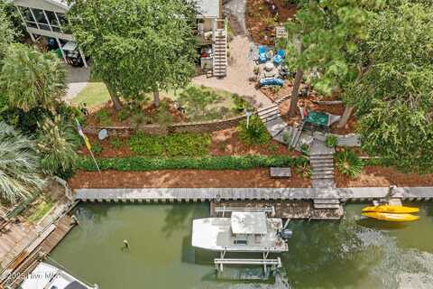 106 Pecan Court, Pine Knoll Shores, NC 28512
