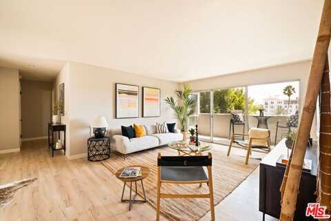8400 De Longpre Ave, West Hollywood, CA 90069