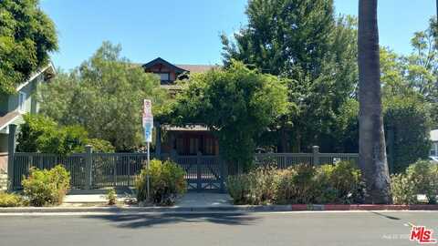 2656 Van Buren Pl, Los Angeles, CA 90007