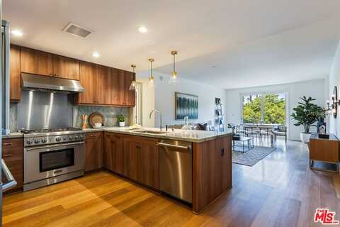 1705 Ocean Ave, Santa Monica, CA 90401