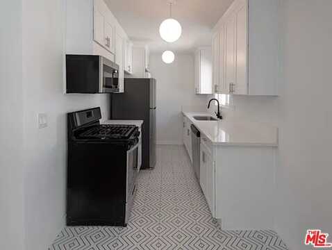 2759 S Redondo Blvd, Los Angeles, CA 90016