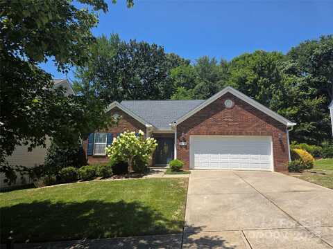 11334 Breezehill Lane, Charlotte, NC 28262