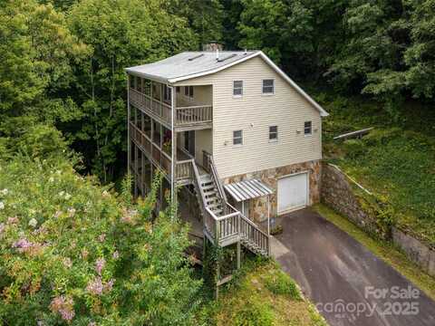 94 Marcellina Drive unit: 10 & 12, Fairview, NC 28730