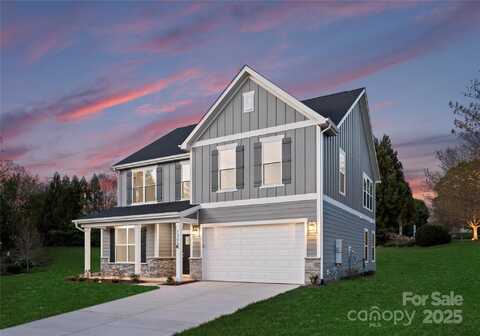 1305 39th Avenue Place NE, Hickory, NC 28601