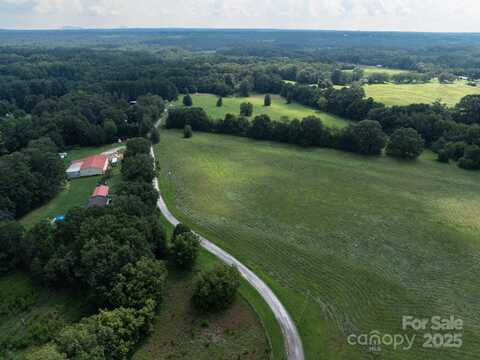 LOTTIES Lane, Lincolnton, NC 28092
