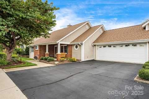 1015 Saddlebrook Drive, Hendersonville, NC 28739