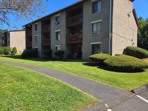 24 Prospect Street, Manchester, CT 06040