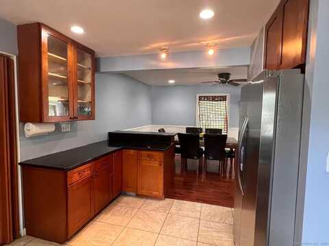 82 Shadow Ridge Road, Stamford, CT 06905