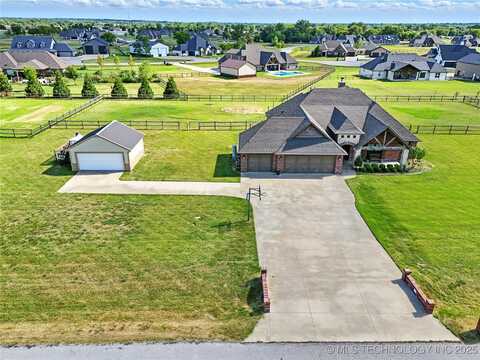 2644 Creekview Road, Oologah, OK 74053