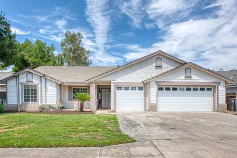2187 Goshen Avenue, Clovis, CA 93611